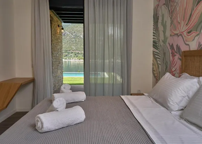 Apartment Into The Blue