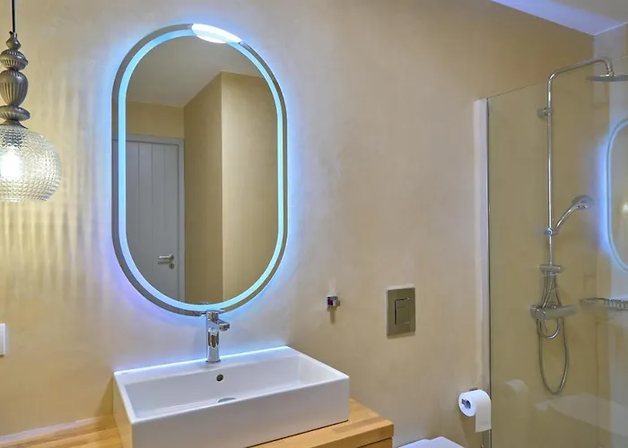 Apartment Into The Blue *